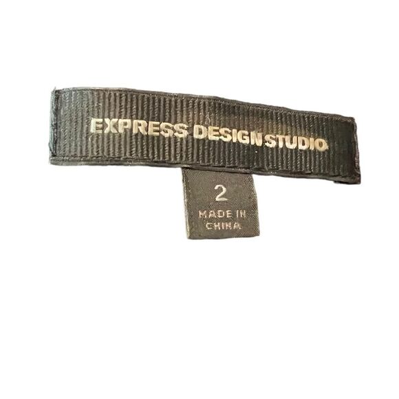 Express design studio black sequin skirt. Size 2 - Picture 3 of 10